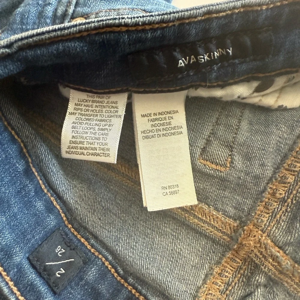 Lucky Brand Jeans - Picture 6 of 6